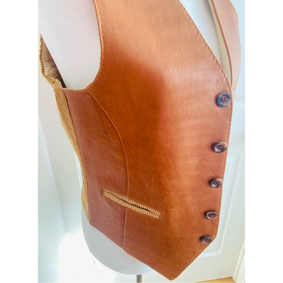 70s Brown Leather Western Wear/Hippie/Suit Vest by Cordovan Montreal - Picture 4 of 9